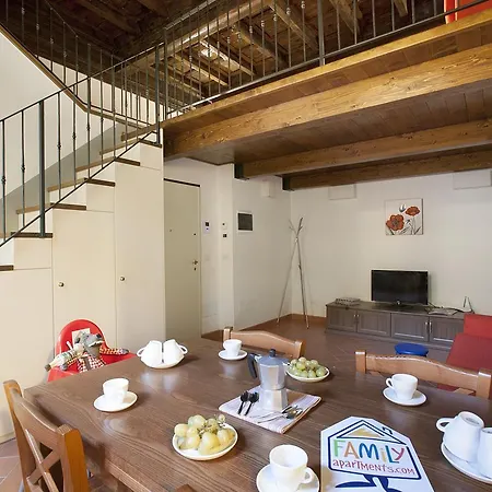 Family Borgo Albizi Apartment Florence